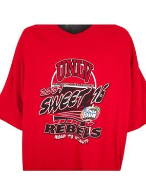 Vintage UNLV Runnin Rebels T Shirt Mens Size XL Y2K NCAA Basketball Final Four